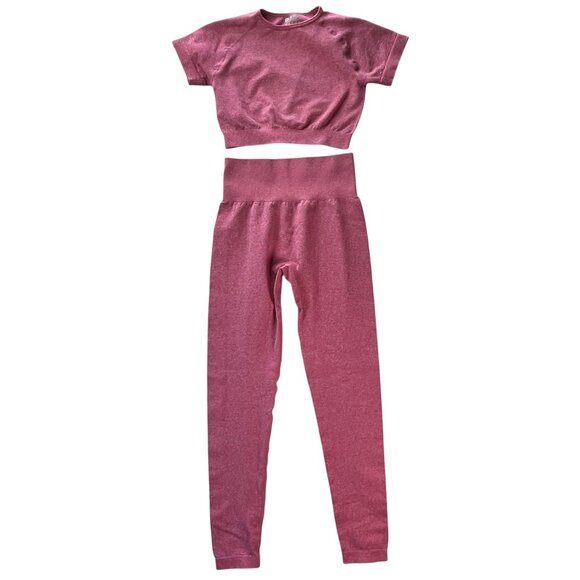 Pink Seamless small Workout Set With Crop Top & High-Waisted Leggings Small 60% - Picture 1 of 10